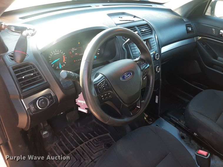 image for item DO3049 2019 Ford Explorer Police Interceptor  SUV