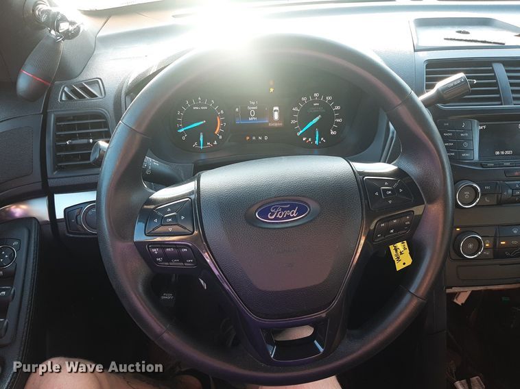 image for item DO3049 2019 Ford Explorer Police Interceptor  SUV