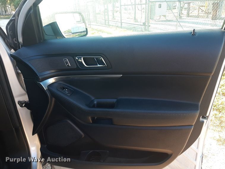 image for item DO3049 2019 Ford Explorer Police Interceptor  SUV