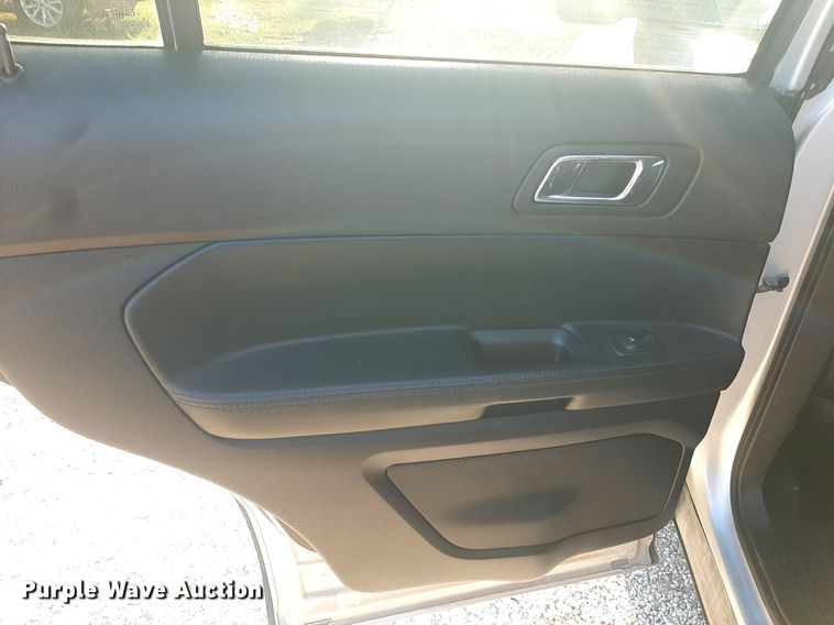 image for item DO3049 2019 Ford Explorer Police Interceptor  SUV