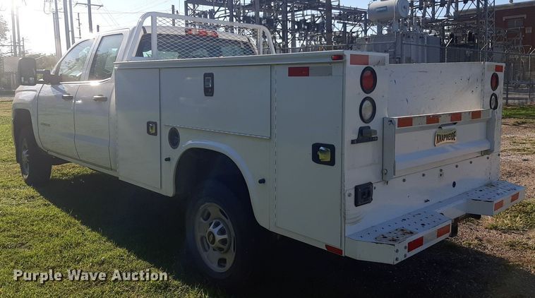 image for item DO3050 2018 Chevrolet Silverado 2500HD  Double Cab pickup truck