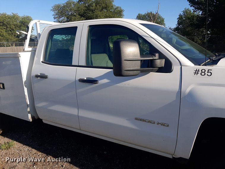 image for item DO3050 2018 Chevrolet Silverado 2500HD  Double Cab pickup truck