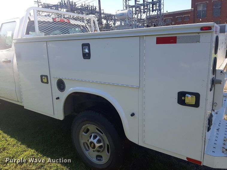 image for item DO3050 2018 Chevrolet Silverado 2500HD  Double Cab pickup truck