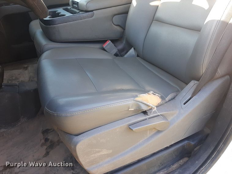 image for item DO3050 2018 Chevrolet Silverado 2500HD  Double Cab pickup truck