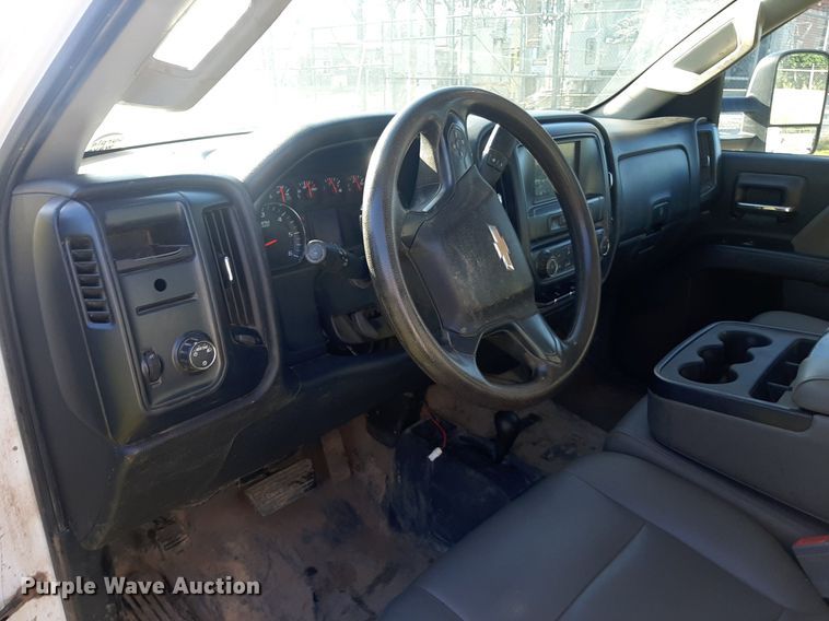 image for item DO3050 2018 Chevrolet Silverado 2500HD  Double Cab pickup truck