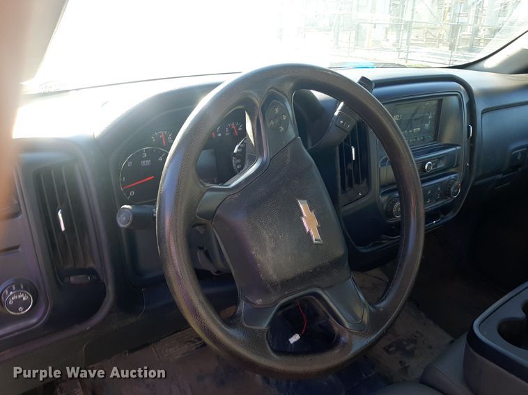 image for item DO3050 2018 Chevrolet Silverado 2500HD  Double Cab pickup truck