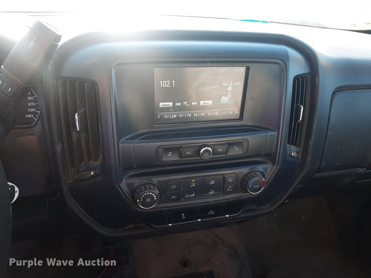 image for item DO3050 2018 Chevrolet Silverado 2500HD  Double Cab pickup truck