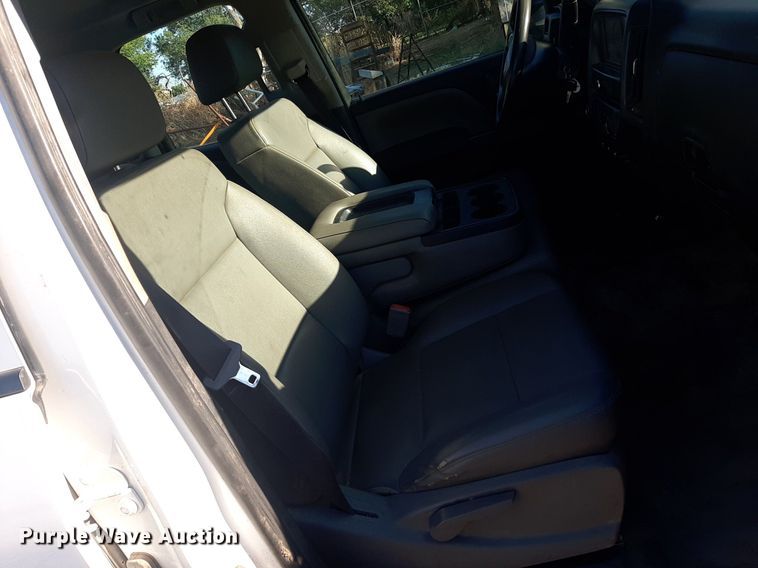 image for item DO3050 2018 Chevrolet Silverado 2500HD  Double Cab pickup truck