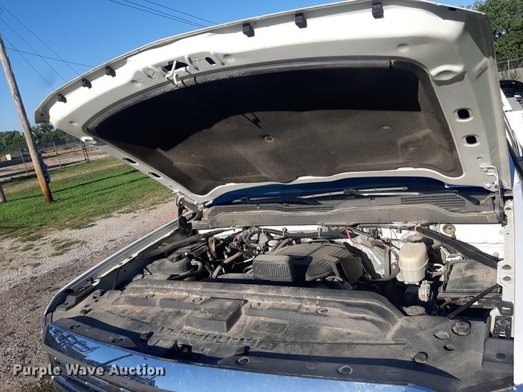 image for item DO3050 2018 Chevrolet Silverado 2500HD  Double Cab pickup truck