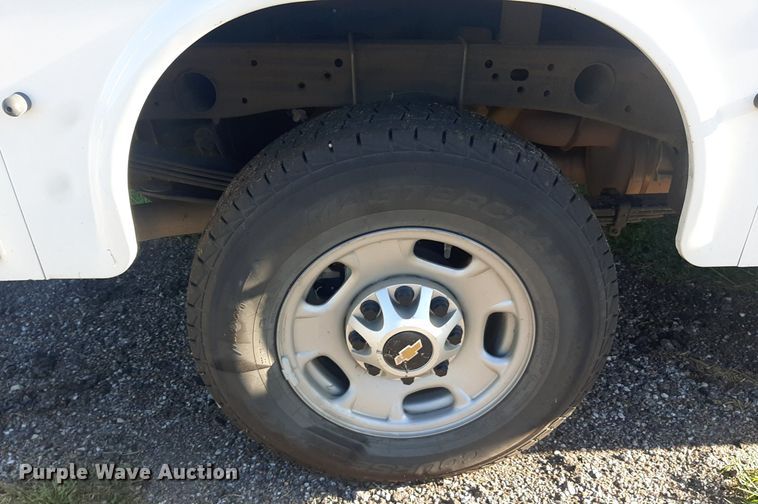 image for item DO3050 2018 Chevrolet Silverado 2500HD  Double Cab pickup truck