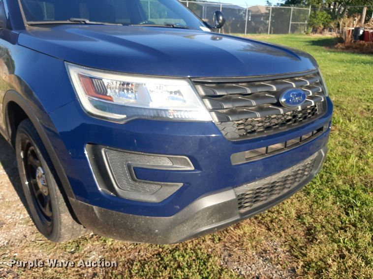 image for item DO3052 2016 Ford Explorer Police Interceptor  SUV