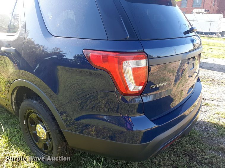 image for item DO3052 2016 Ford Explorer Police Interceptor  SUV