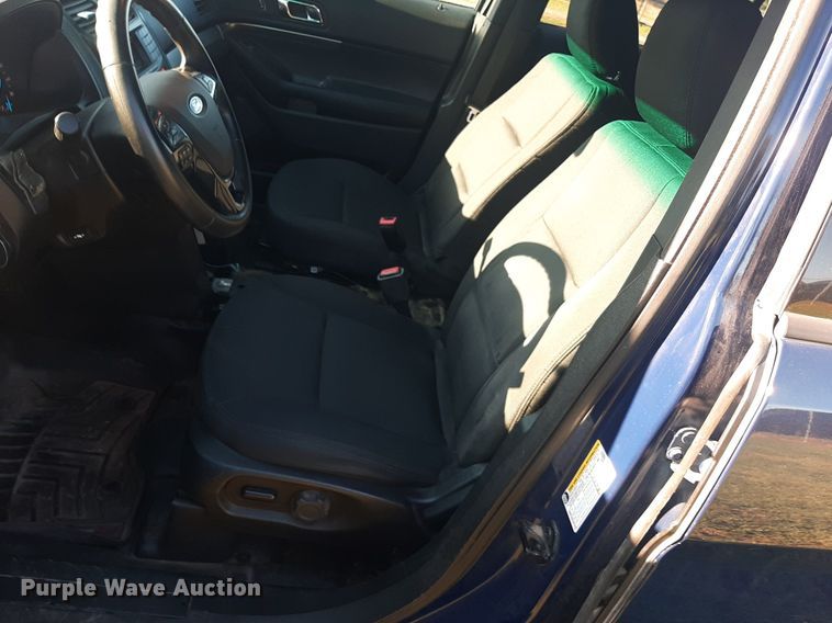 image for item DO3052 2016 Ford Explorer Police Interceptor  SUV