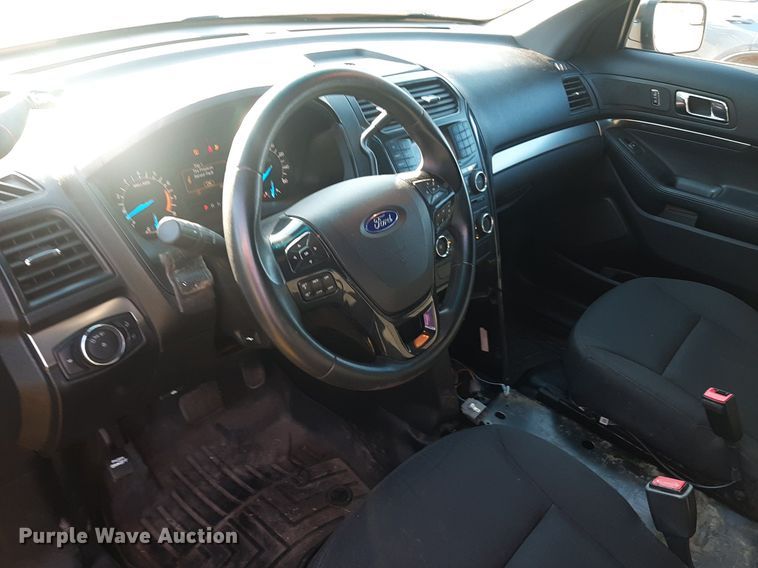 image for item DO3052 2016 Ford Explorer Police Interceptor  SUV