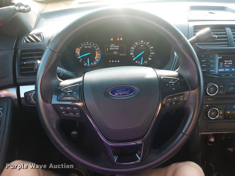 image for item DO3052 2016 Ford Explorer Police Interceptor  SUV