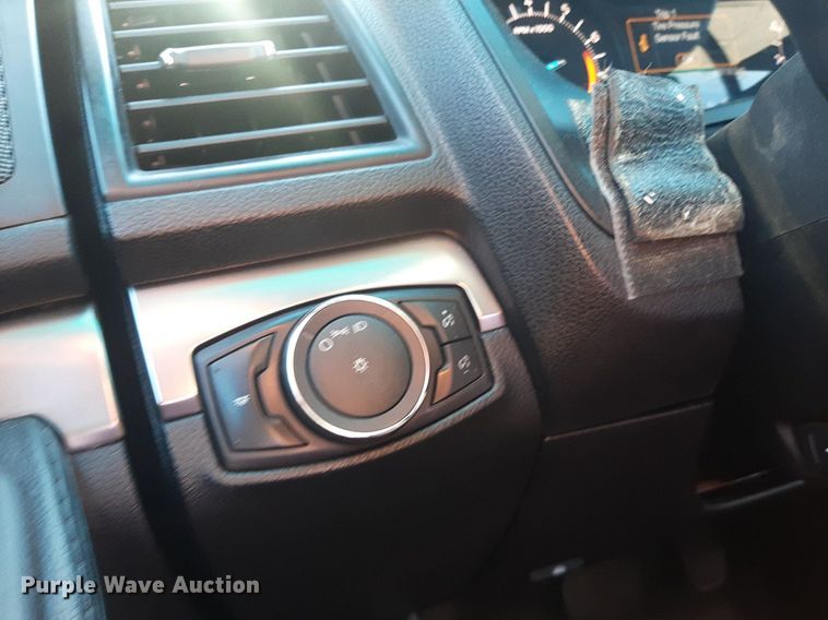 image for item DO3052 2016 Ford Explorer Police Interceptor  SUV