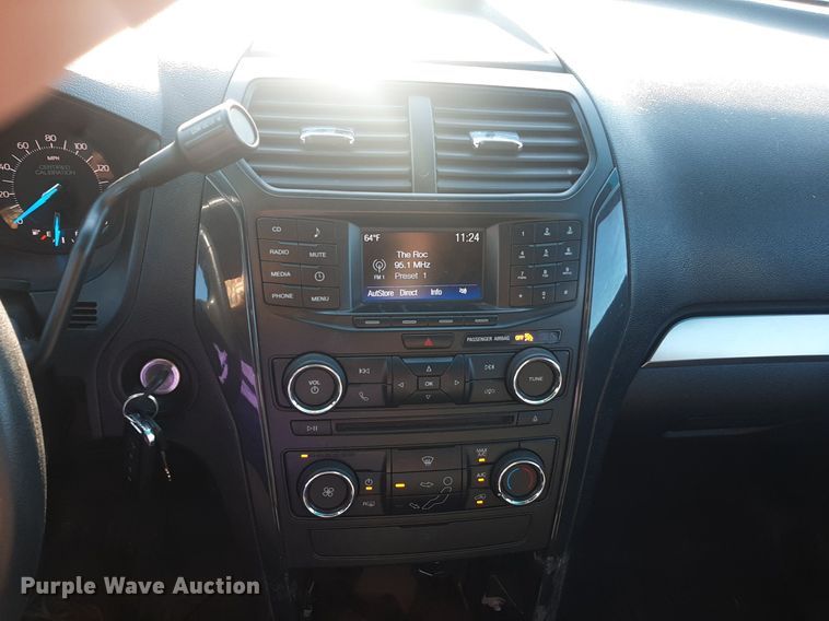 image for item DO3052 2016 Ford Explorer Police Interceptor  SUV