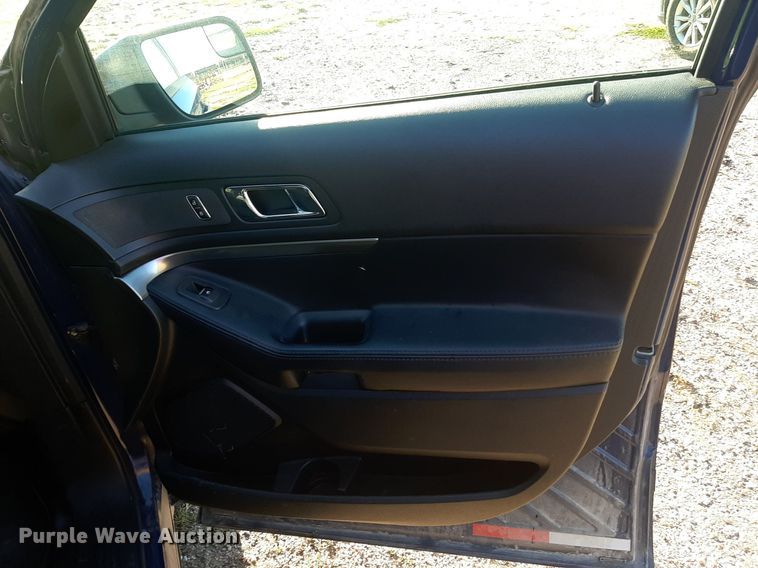 image for item DO3052 2016 Ford Explorer Police Interceptor  SUV