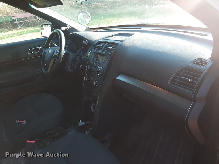 image for item DO3052 2016 Ford Explorer Police Interceptor  SUV