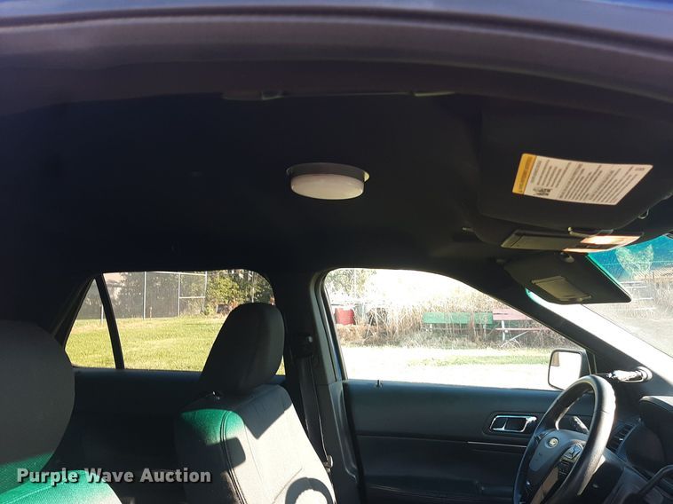 image for item DO3052 2016 Ford Explorer Police Interceptor  SUV