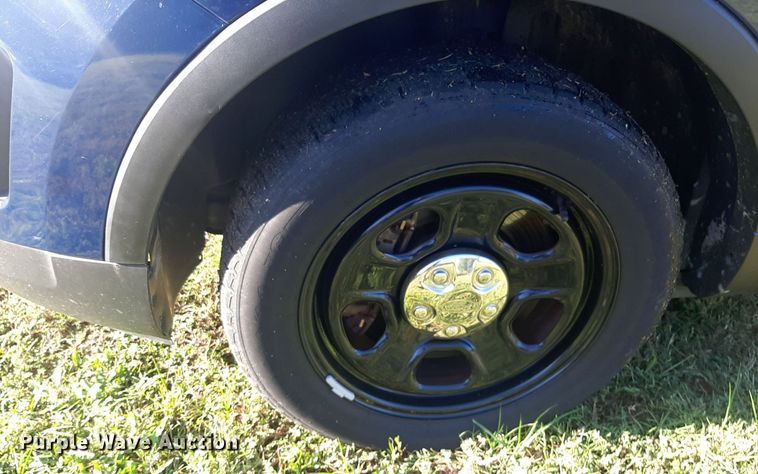 image for item DO3052 2016 Ford Explorer Police Interceptor  SUV