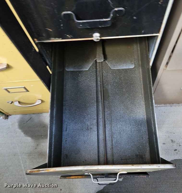 image for item DP2318 Office supplies and equipment