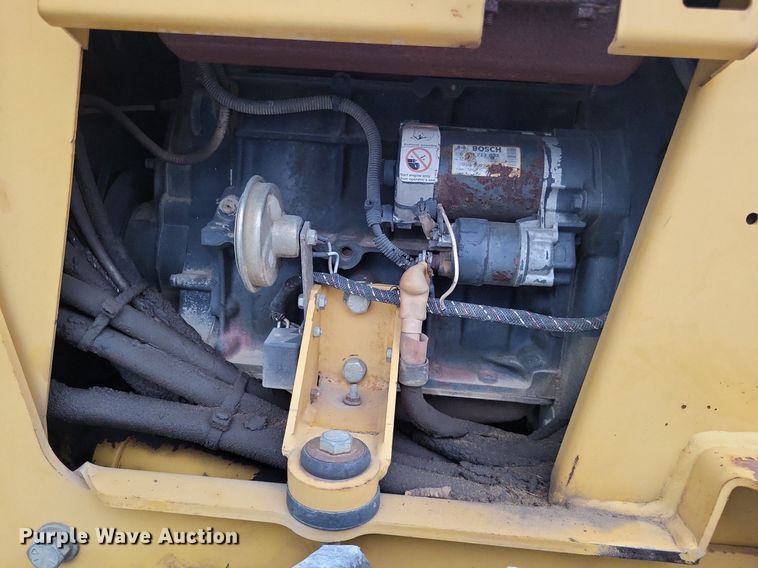 image for item DP5217 2001 Vermeer V3550A  trencher