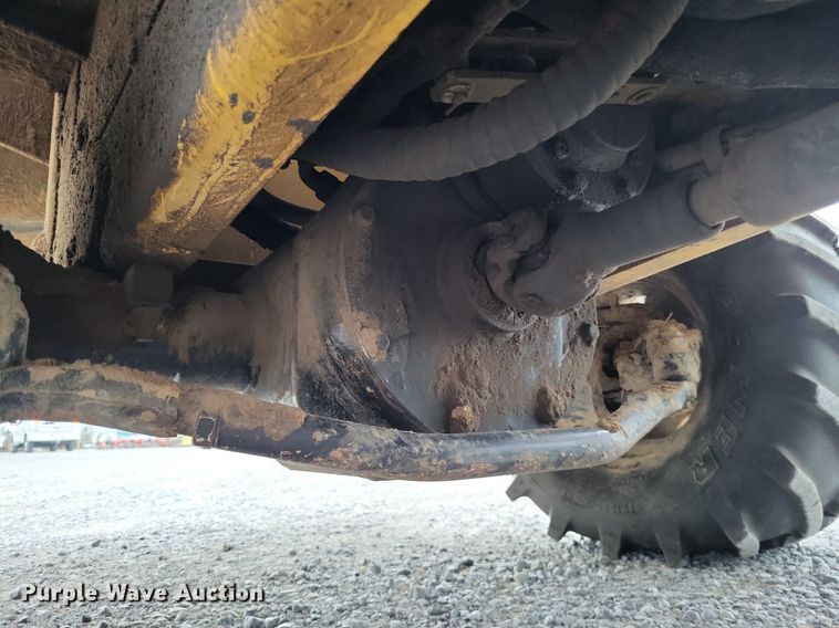 image for item DP5217 2001 Vermeer V3550A  trencher