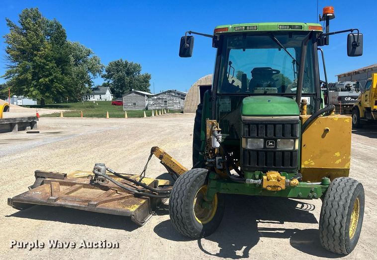 image for item DQ0903 1993 John Deere 6400  tractor