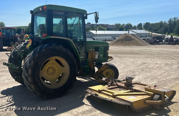 image for item DQ0903 1993 John Deere 6400  tractor