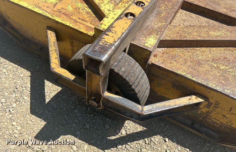 image for item DQ0903 1993 John Deere 6400  tractor