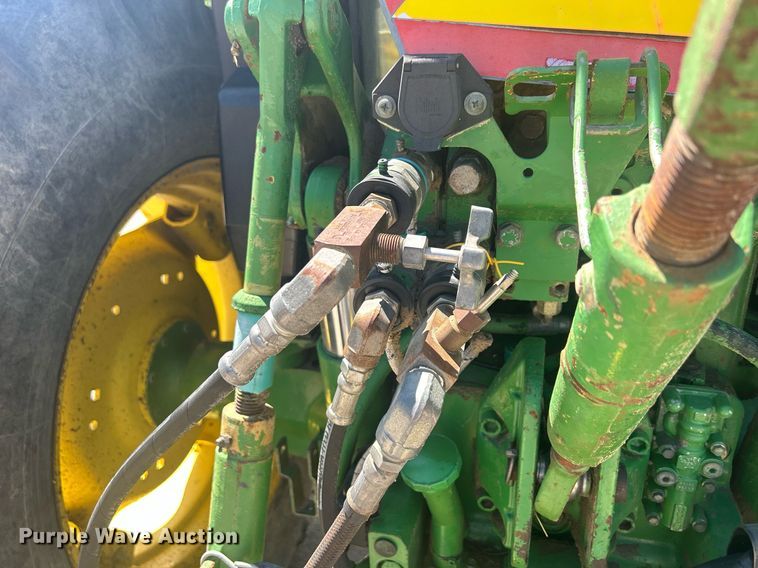 image for item DQ0903 1993 John Deere 6400  tractor