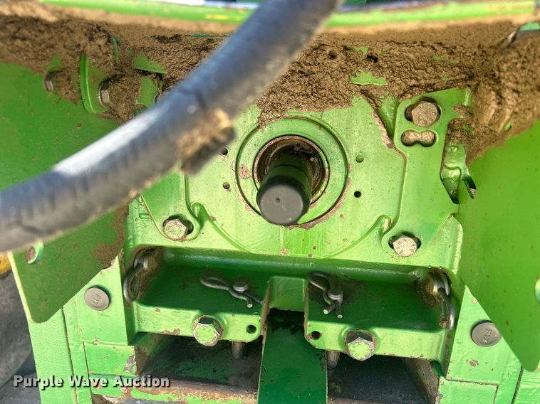 image for item DQ0903 1993 John Deere 6400  tractor