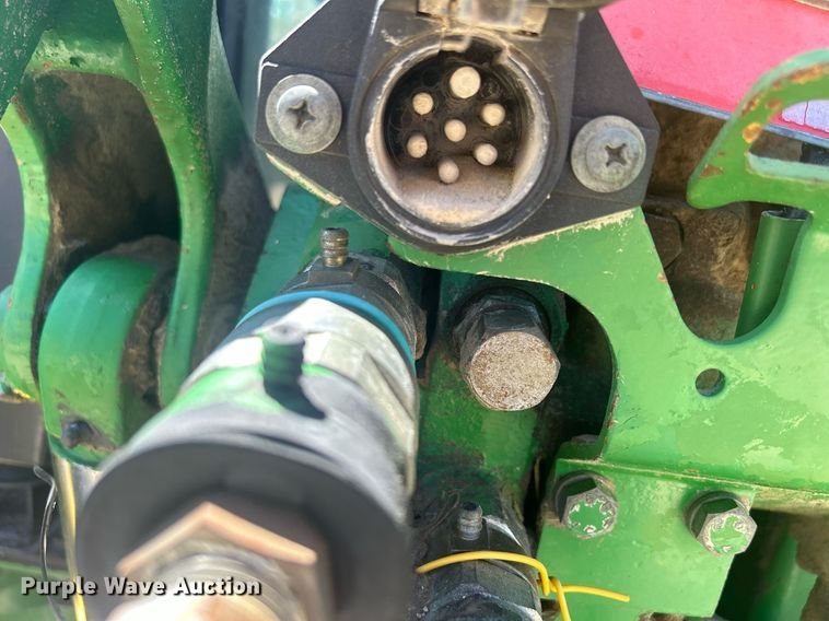 image for item DQ0903 1993 John Deere 6400  tractor