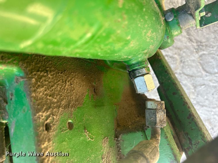 image for item DQ0903 1993 John Deere 6400  tractor