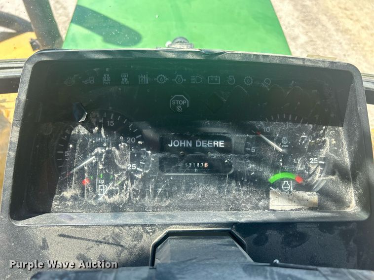 image for item DQ0903 1993 John Deere 6400  tractor