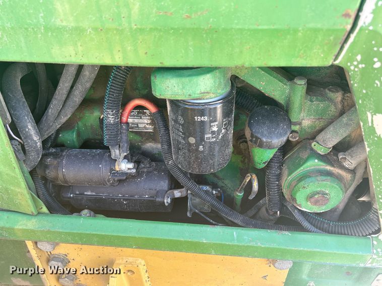 image for item DQ0903 1993 John Deere 6400  tractor