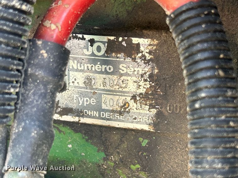 image for item DQ0903 1993 John Deere 6400  tractor