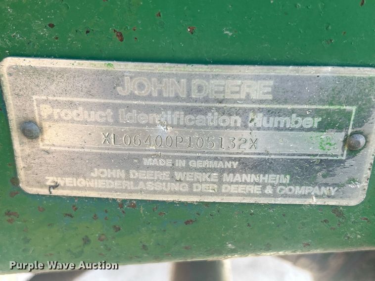 image for item DQ0903 1993 John Deere 6400  tractor