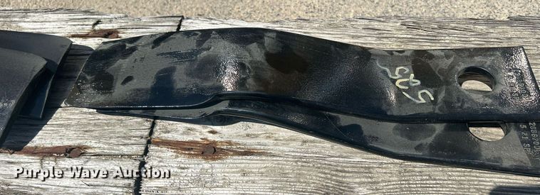 image for item DQ0903 1993 John Deere 6400  tractor