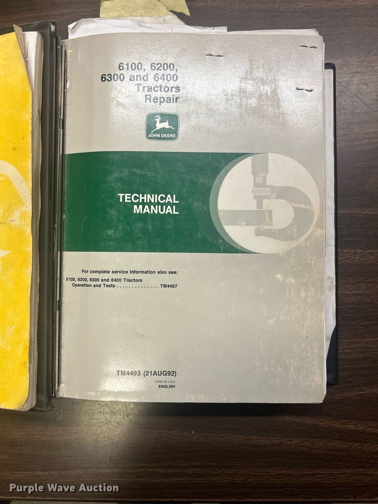 image for item DQ0903 1993 John Deere 6400  tractor