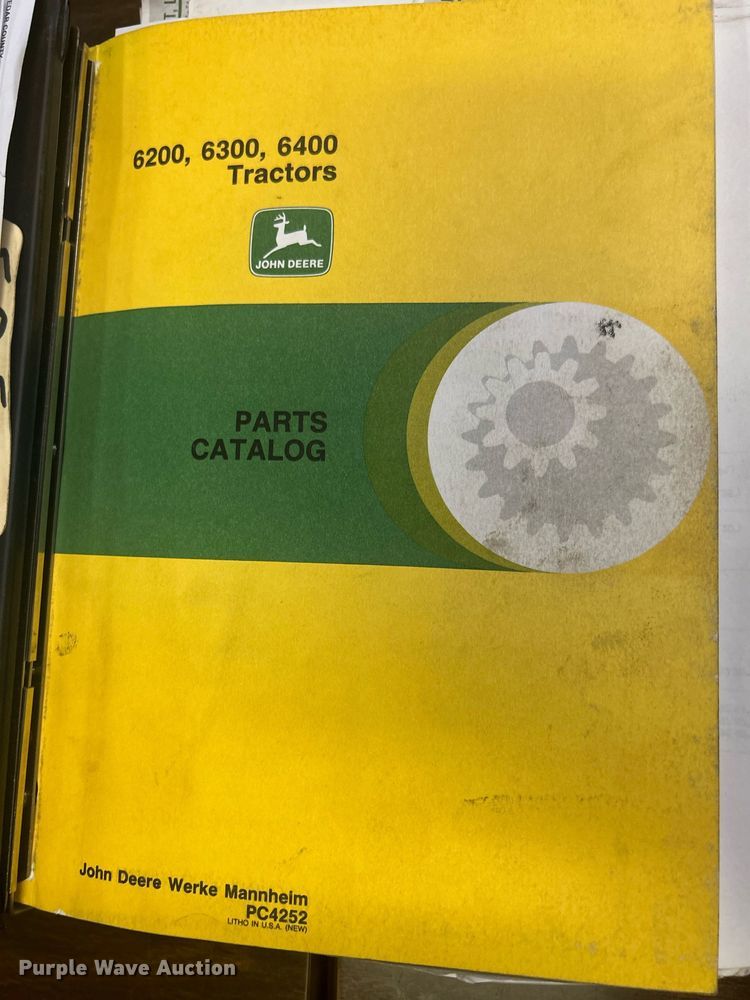 image for item DQ0903 1993 John Deere 6400  tractor