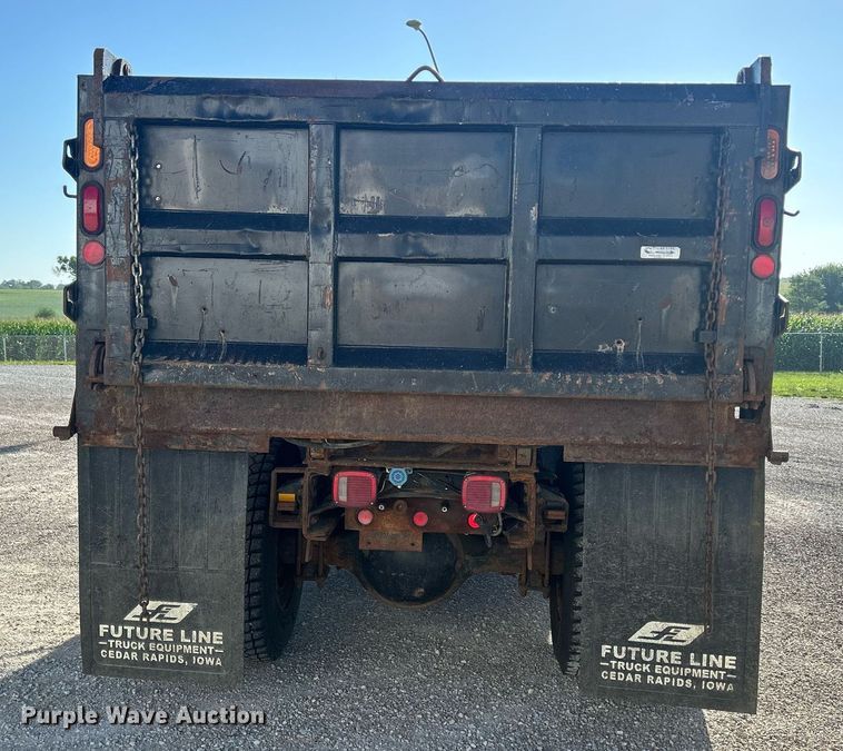 image for item DQ0905 2002 Freightliner FL70  dump truck