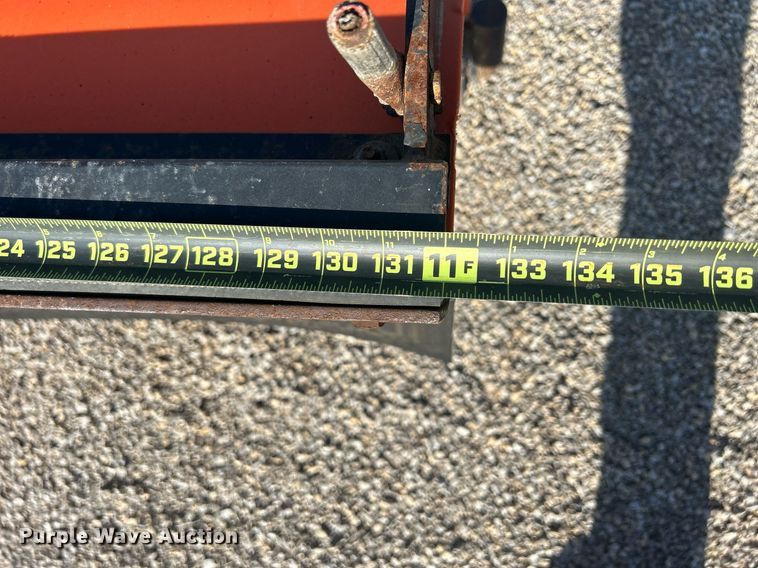 image for item DQ0905 2002 Freightliner FL70  dump truck