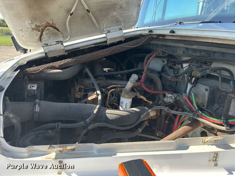 image for item DQ0905 2002 Freightliner FL70  dump truck