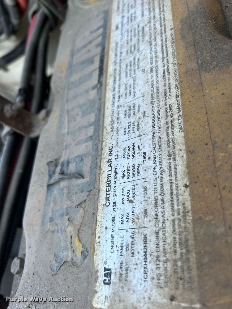 image for item DQ0905 2002 Freightliner FL70  dump truck