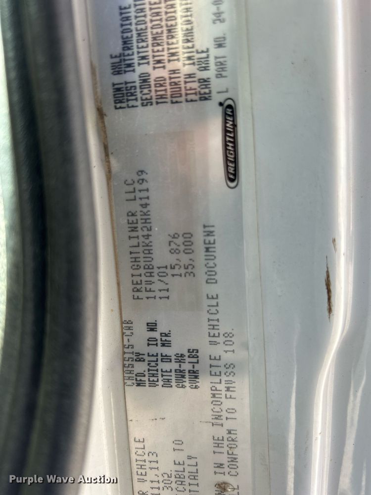 image for item DQ0905 2002 Freightliner FL70  dump truck