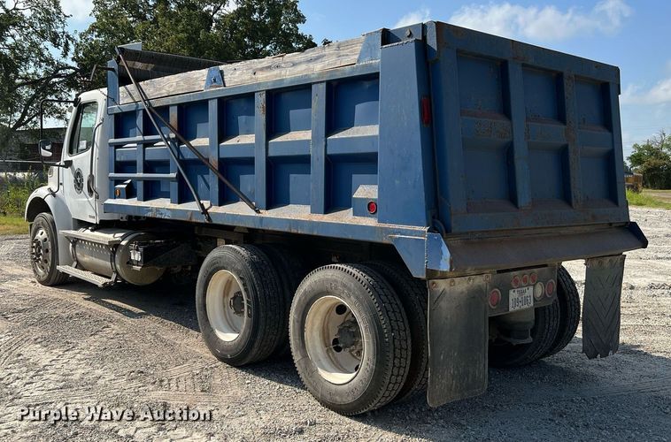 image for item DQ2137 2006 Freightliner Business Class M2  dump truck