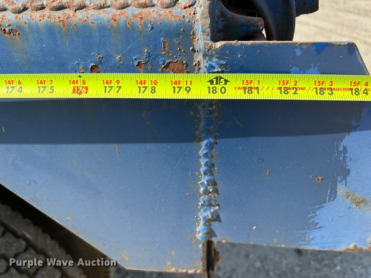 image for item DQ2137 2006 Freightliner Business Class M2  dump truck