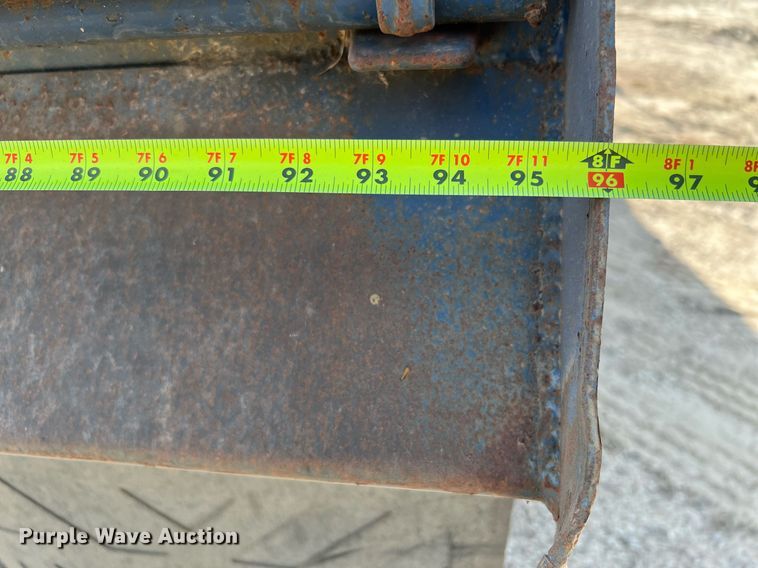 image for item DQ2137 2006 Freightliner Business Class M2  dump truck